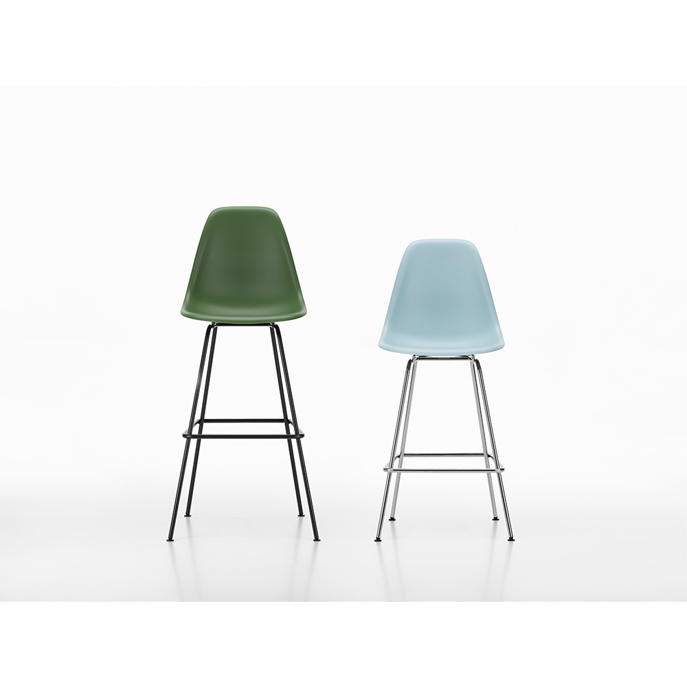 Eames Plastic Stool RE Medium