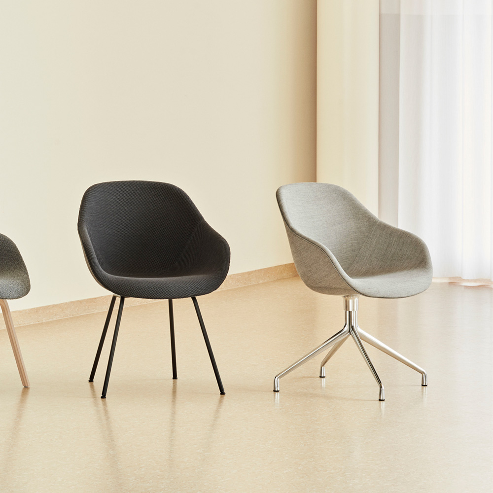 About a Chair AAC 121