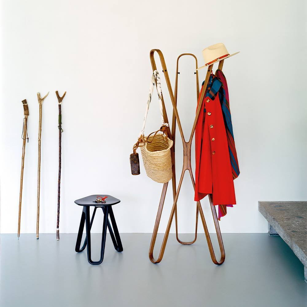 Saturn Gaderobenständer