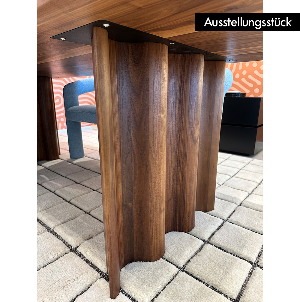 Curtain Table - Ausstellungsstück 