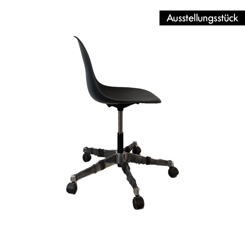 Eames Plastic Side Chair PSCC - Ausstellungsstück