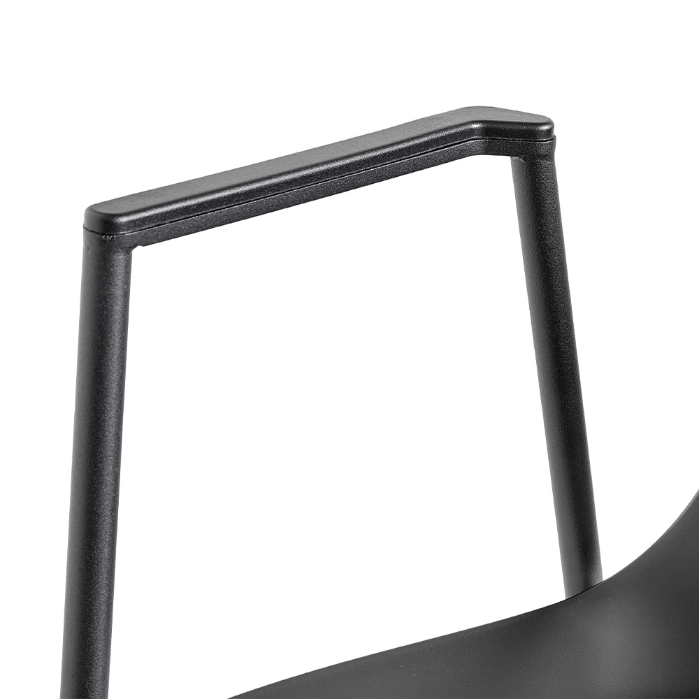 About a Chair AAC 18