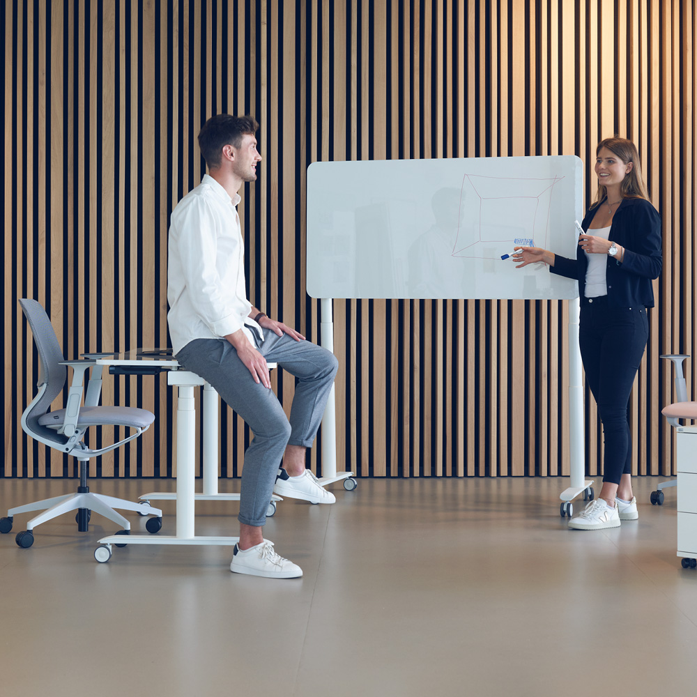se:lab tableboard Tisch mit Whiteboard-Funktion