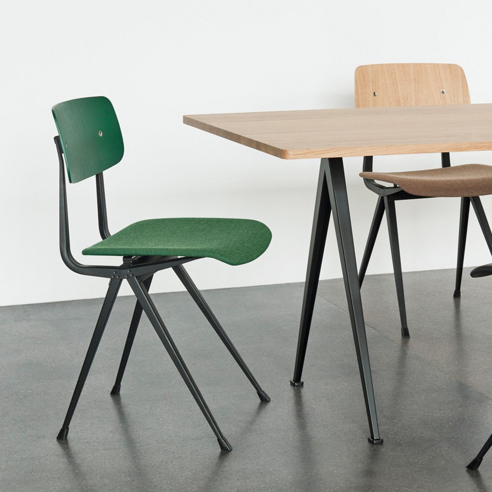 Result Chair mit Sitzpolster