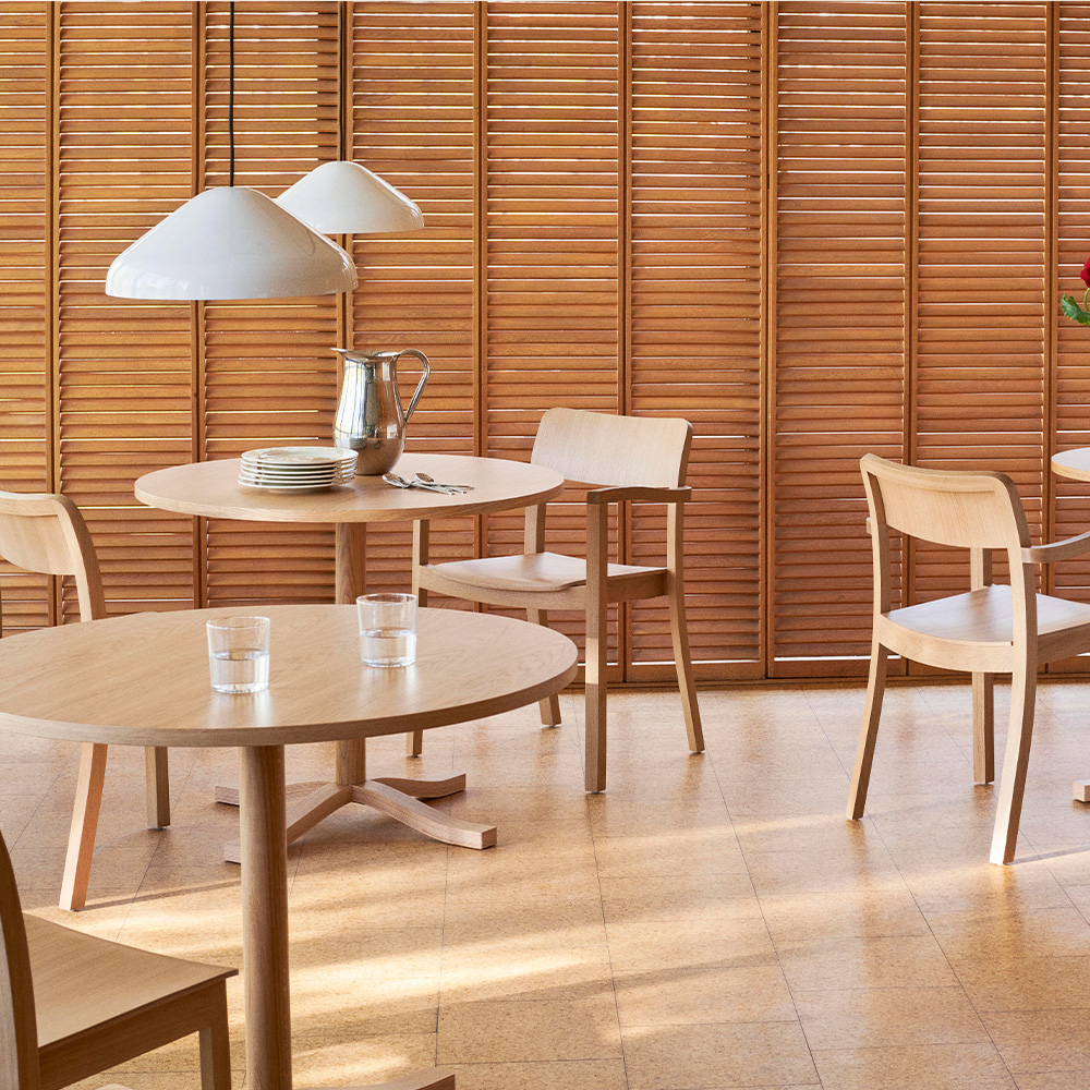 Pastis Table