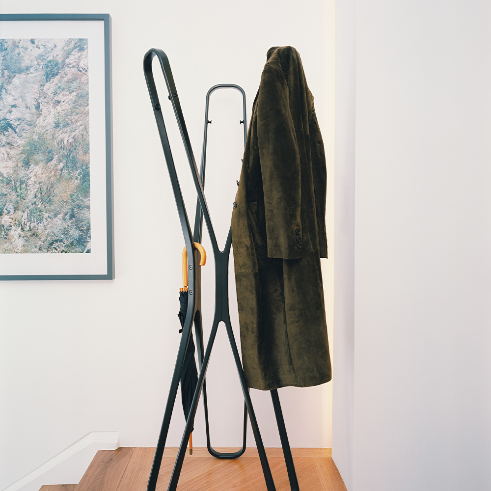 Saturn Gaderobenständer