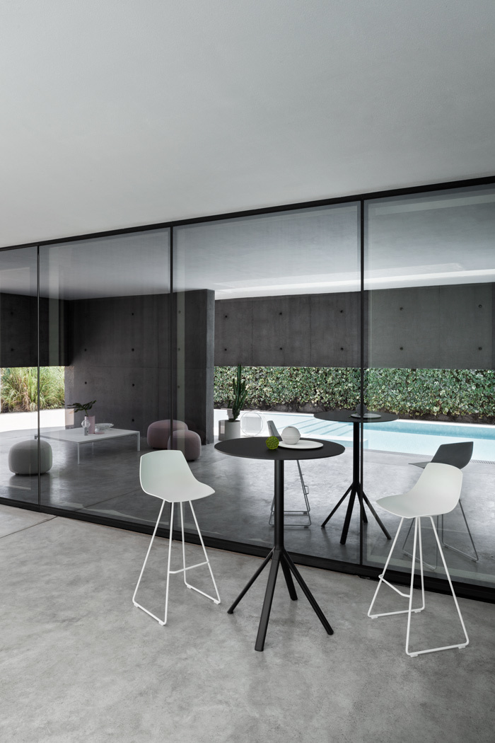 Fork Outdoor Stehtisch