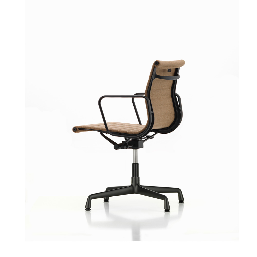 Alu Chair EA 131/132