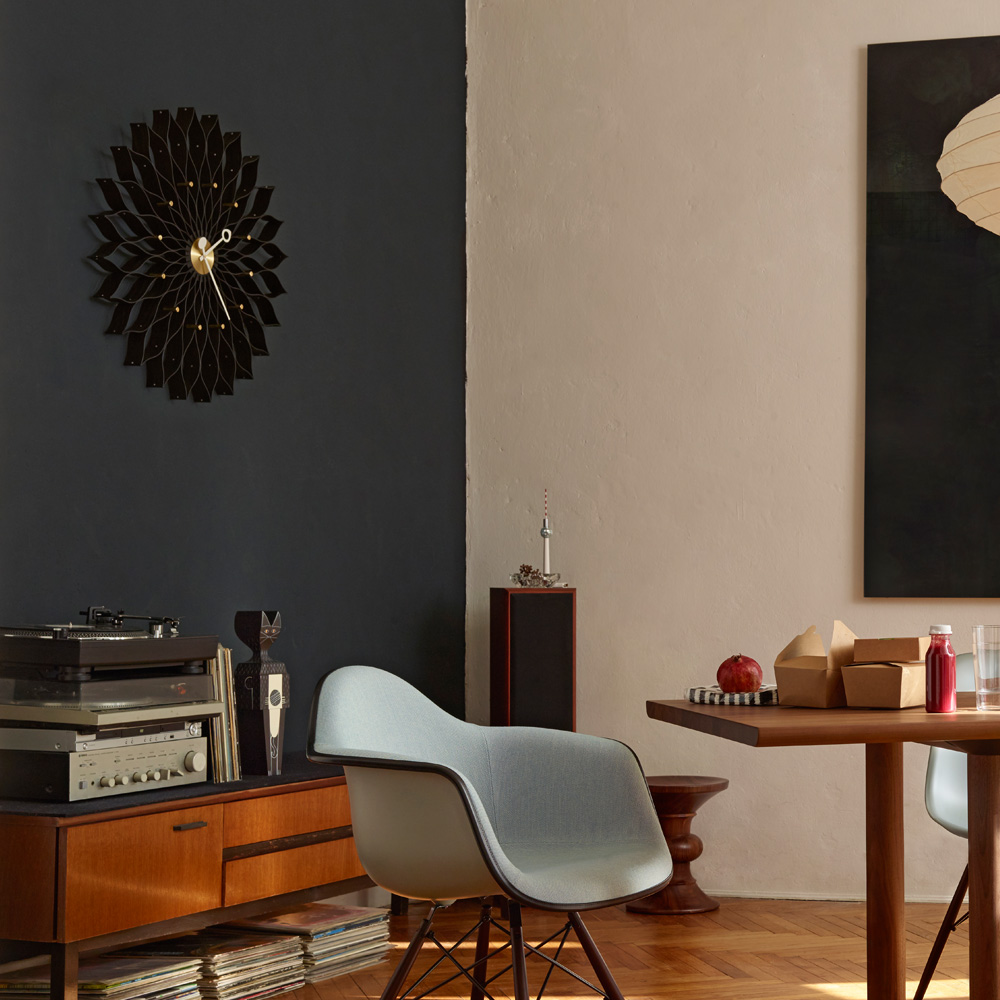 Sunflower Clock Black Edition