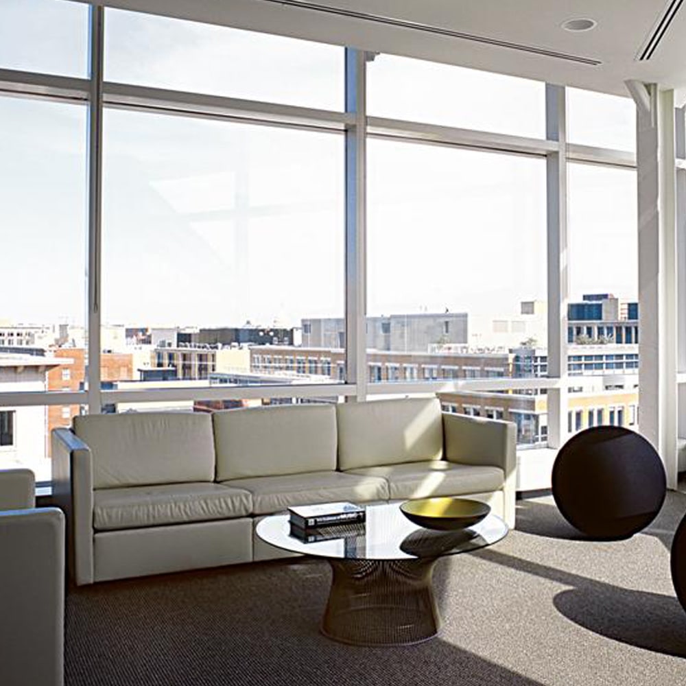 Tisch-Knoll-International-Platner-Low-Table-Atmo-03-stoll-koeln Platner Couchtisch