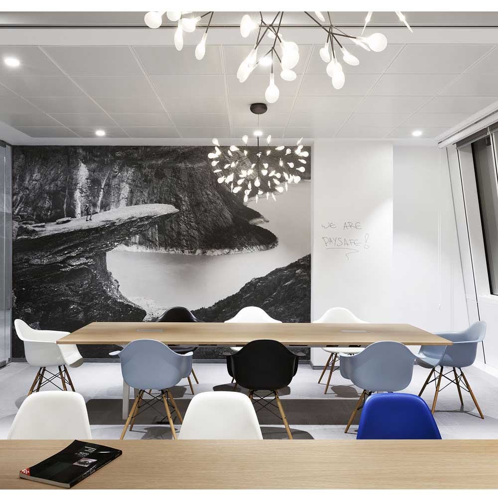 Eames Plastic Armchair RE DAW mit Sitzpolster