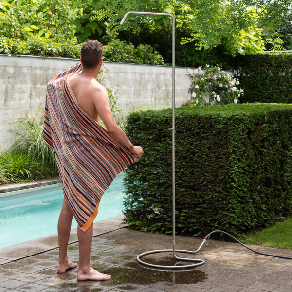 Serpentine Gartendusche