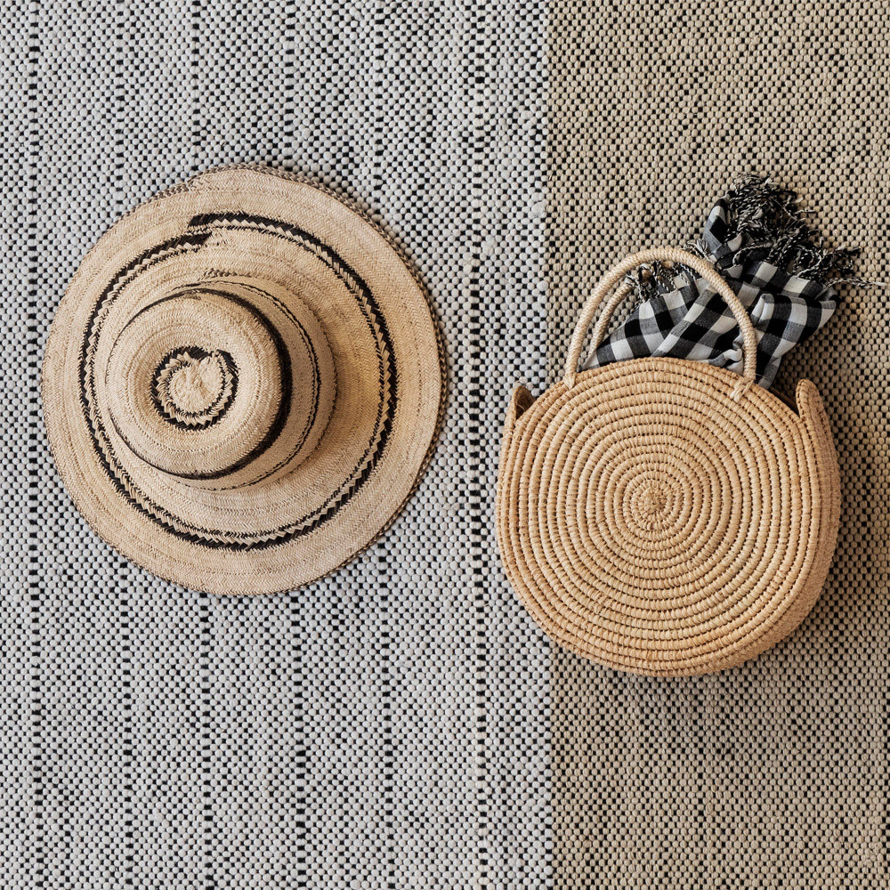 Tres Stripes Outdoorteppich