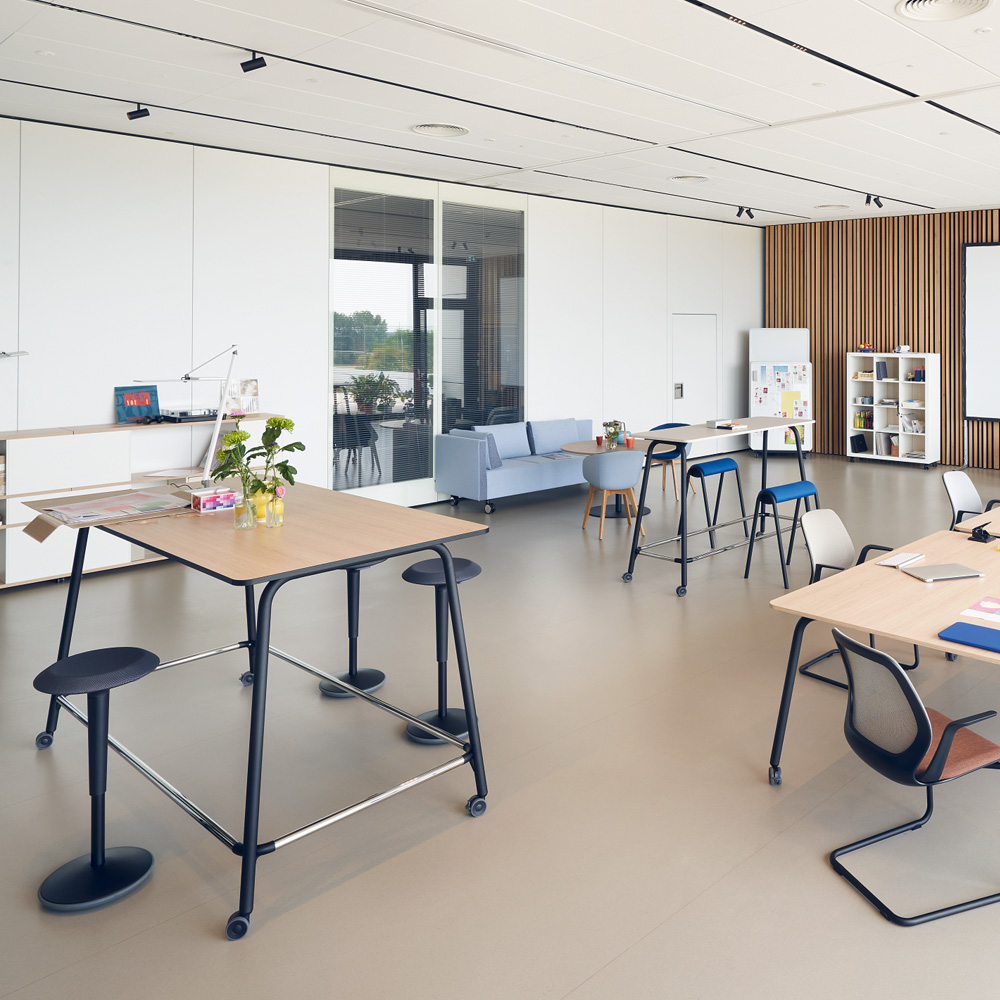 se:lab high desk