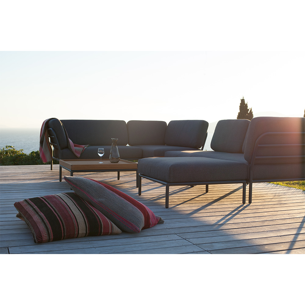 Level Outdoor Sofa