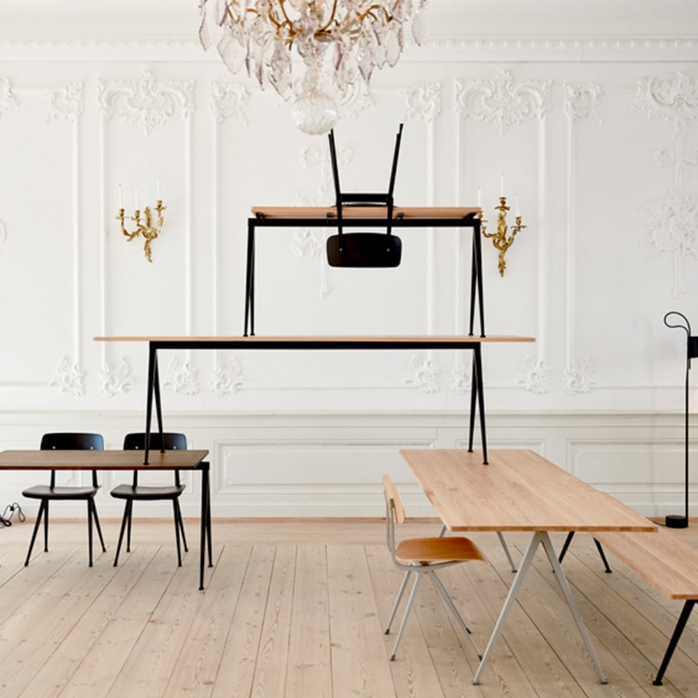 Pyramid Schreibtisch 01