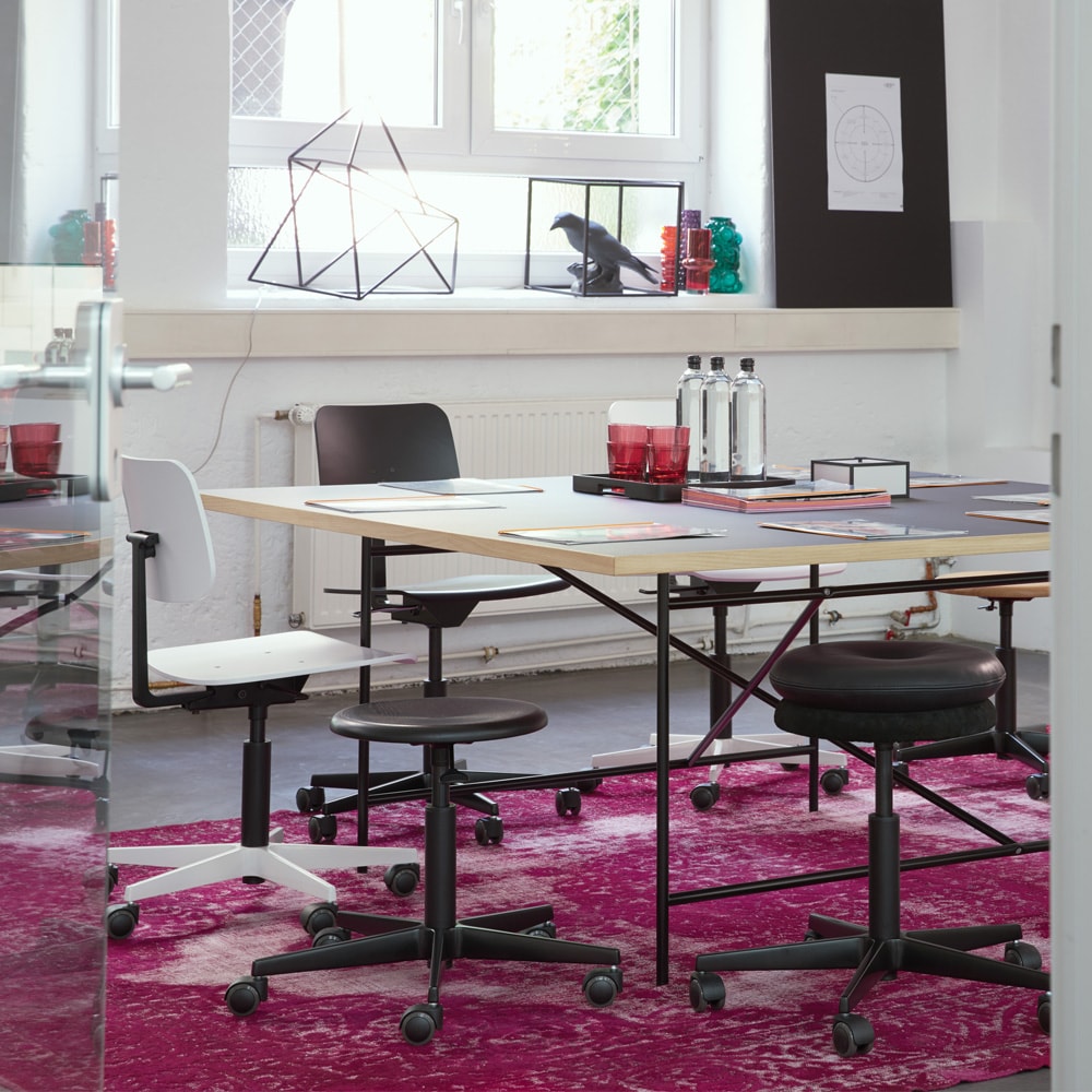 Mr. Round Drehhocker