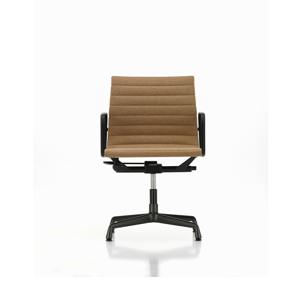 Alu Chair EA 131/132