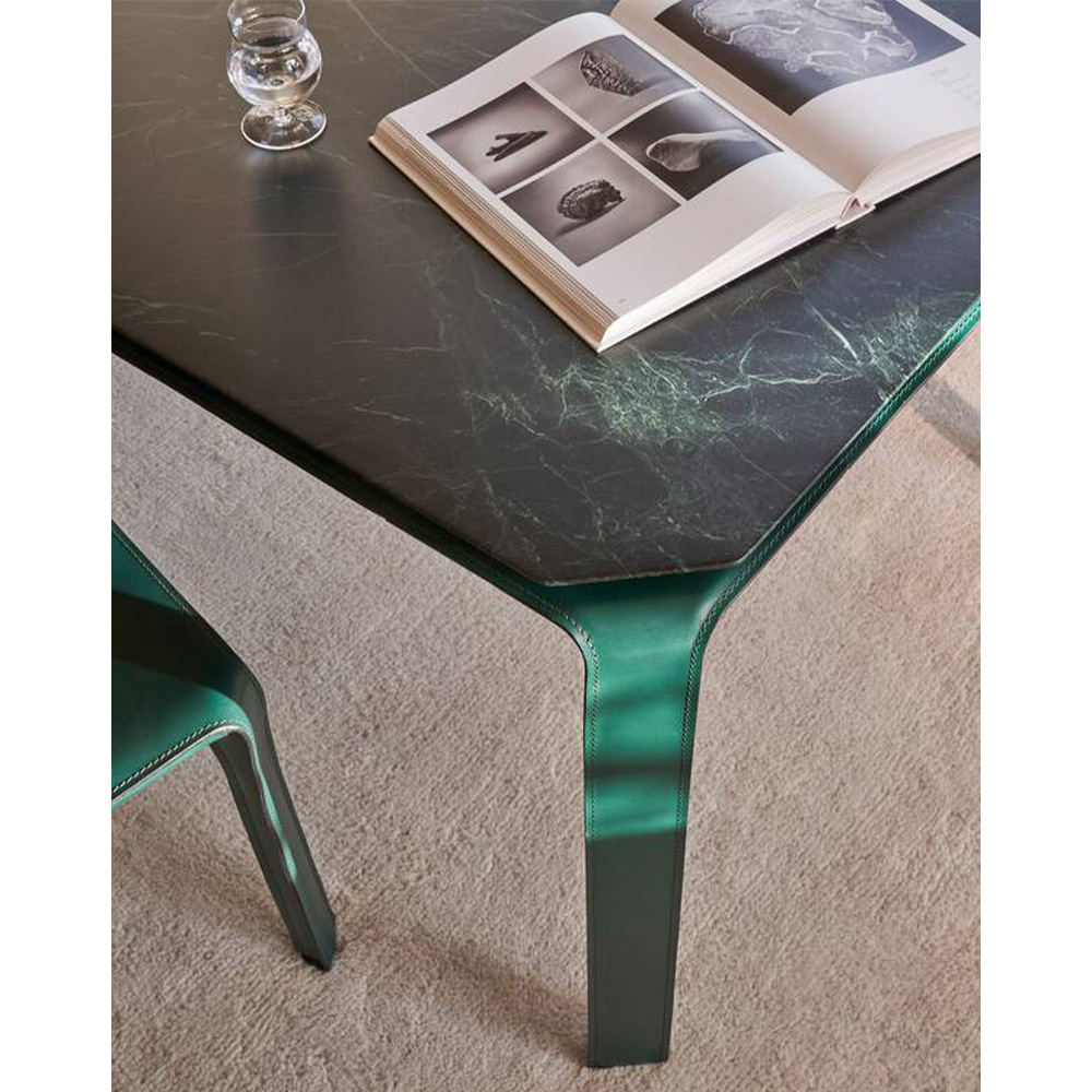 Tisch-Cassina-Cab-Tab-Marmor-gr-n-atmo-02-stoll-koeln Cab Tab