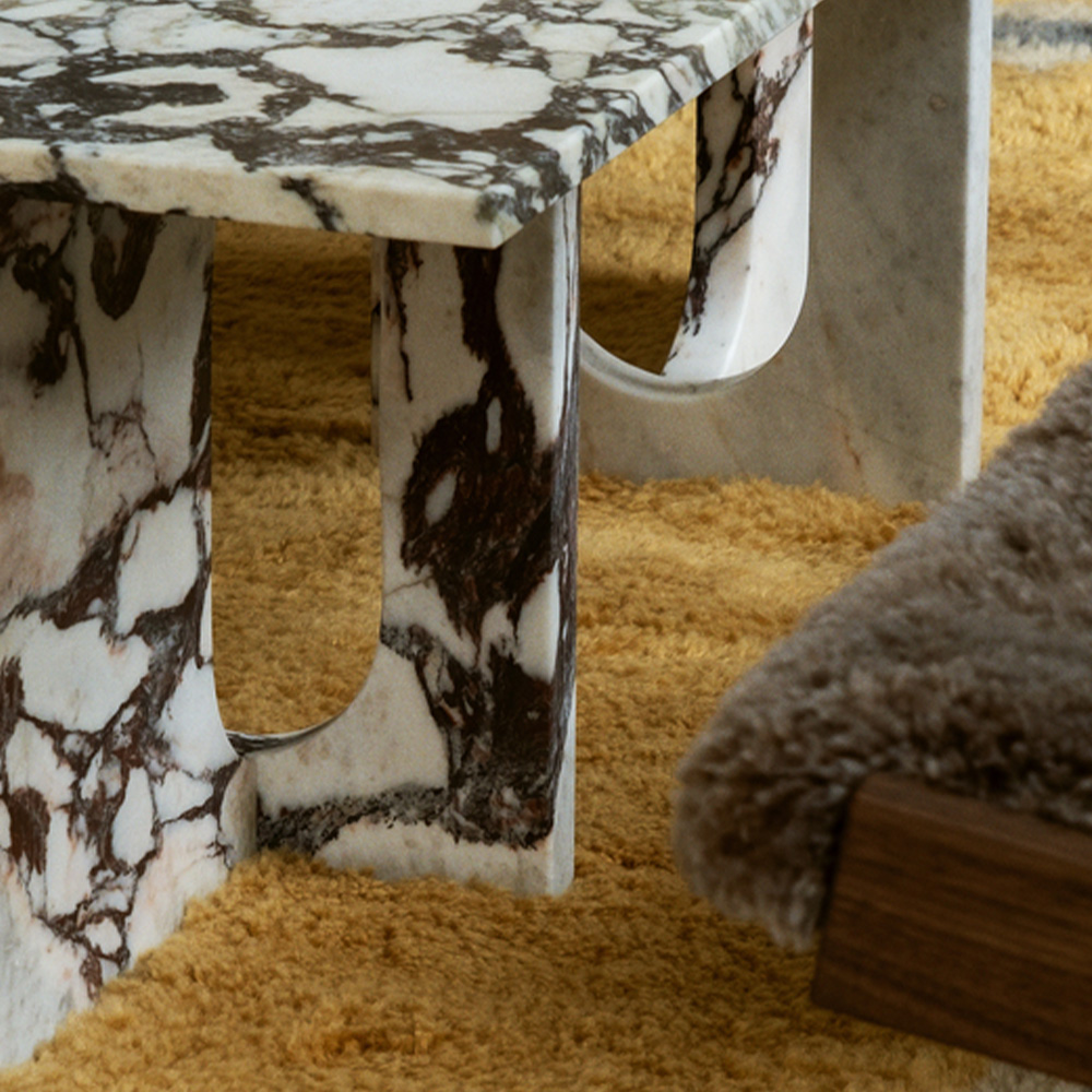 Androgyne Lounge Table Marble