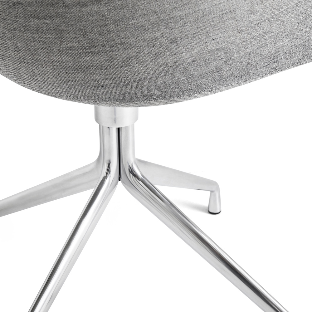 About a Chair AAC 121