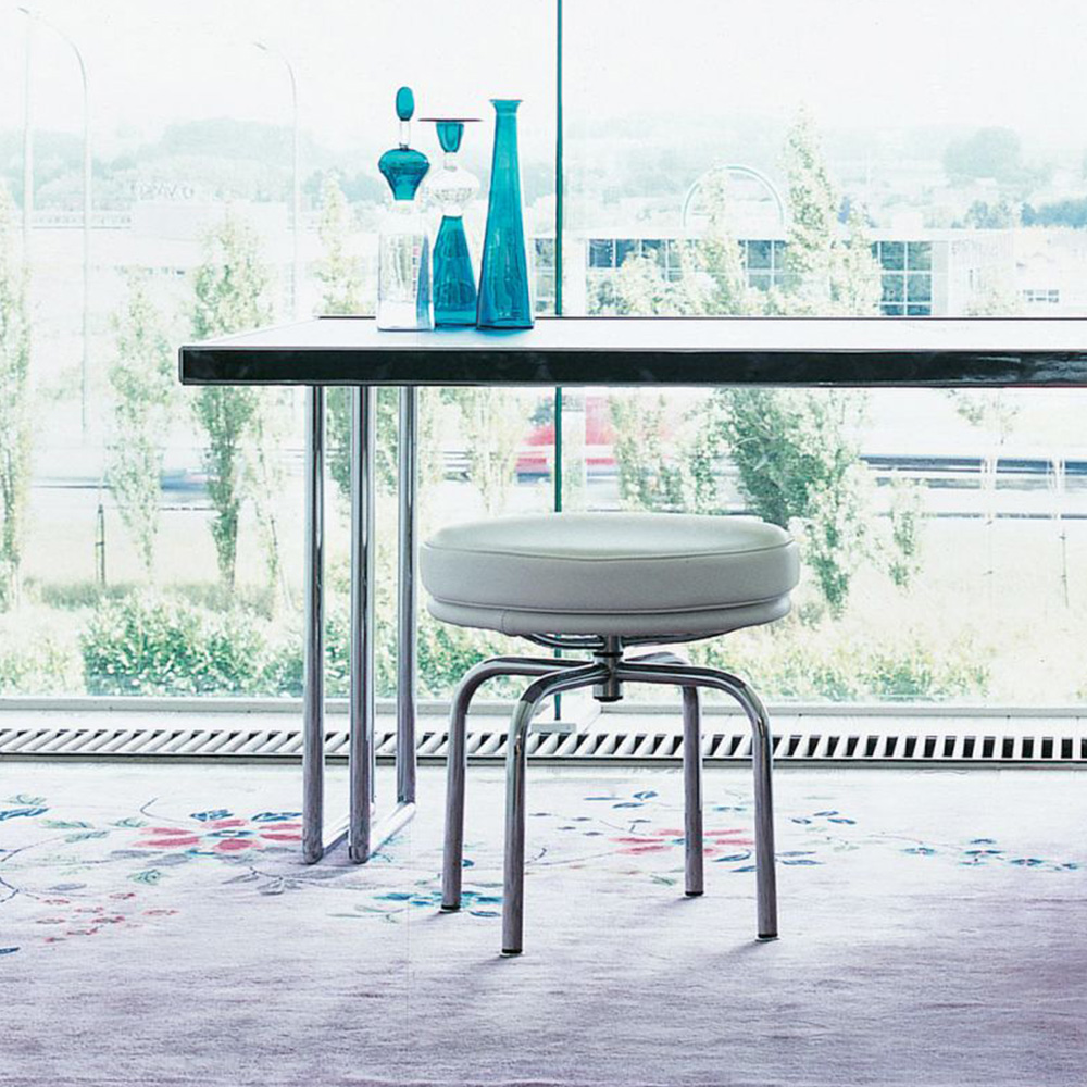 8 Tournant Tabouret Hocker