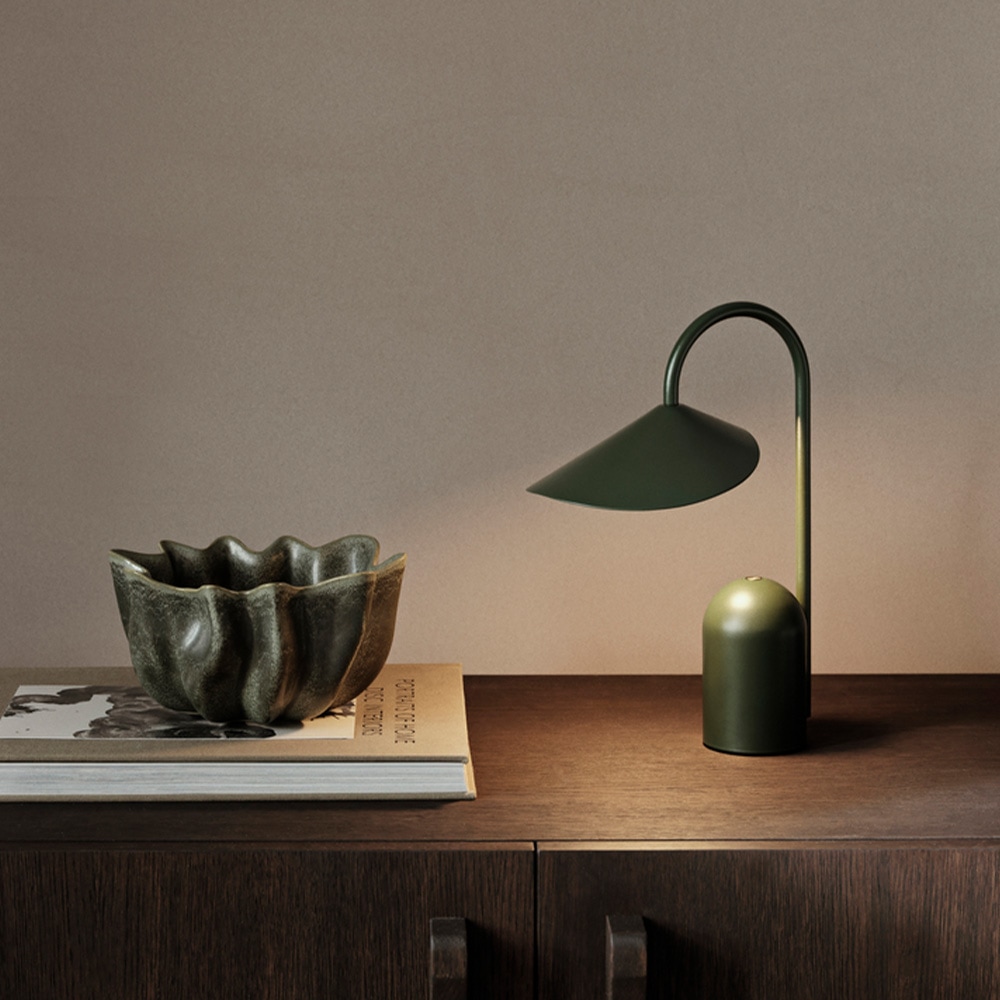 Arum Portable Lamp