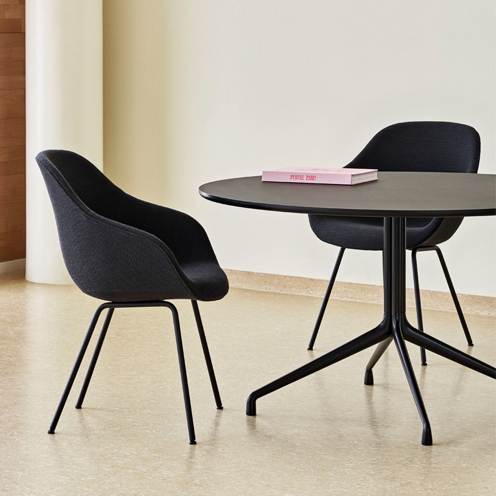 About a Chair AAC 127