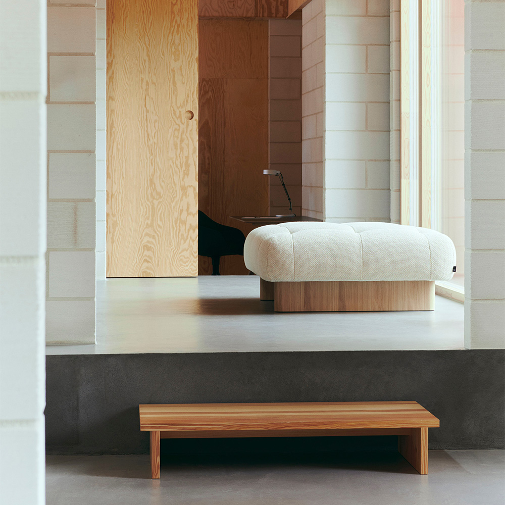 Quilton Lift Ottoman