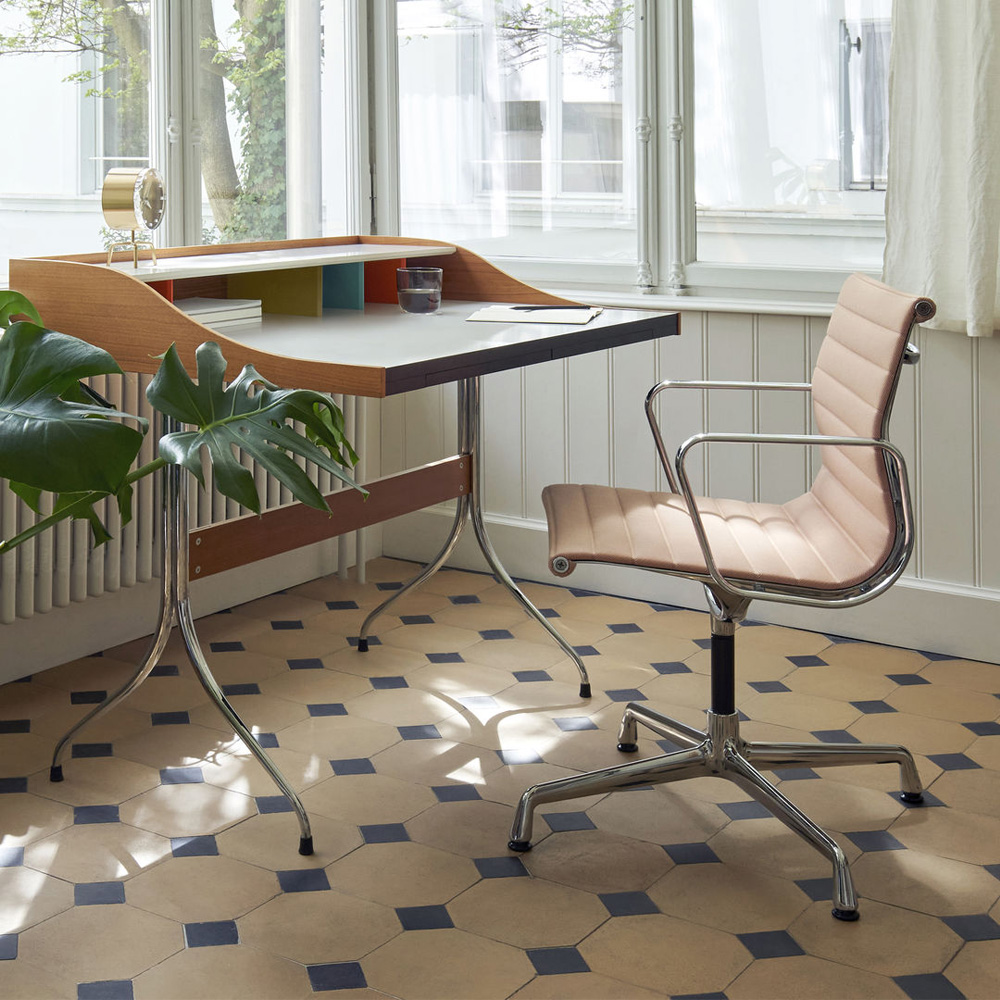 Aluminium Chair EA 108 - Conference