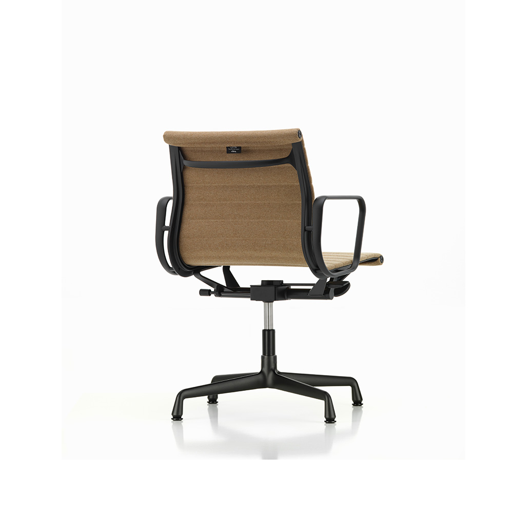 Alu Chair EA 131/132