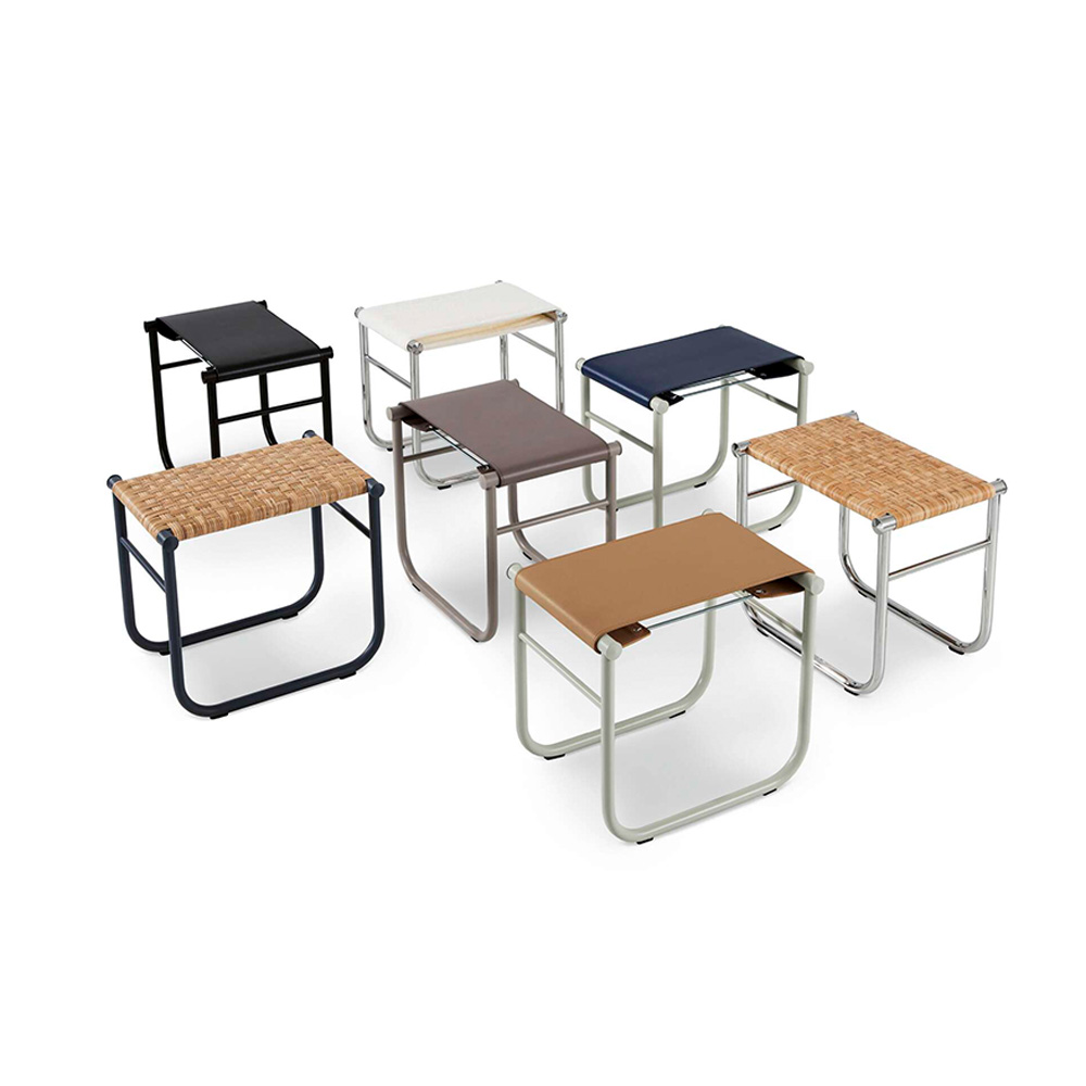 cassina_lc9_tabouret_packshot_02_stoll_koeln 9 Tabouret Hocker