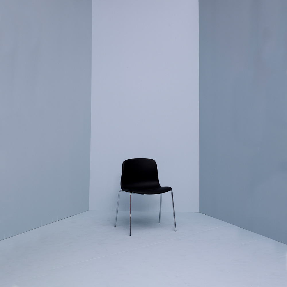 About a Chair AAC 17