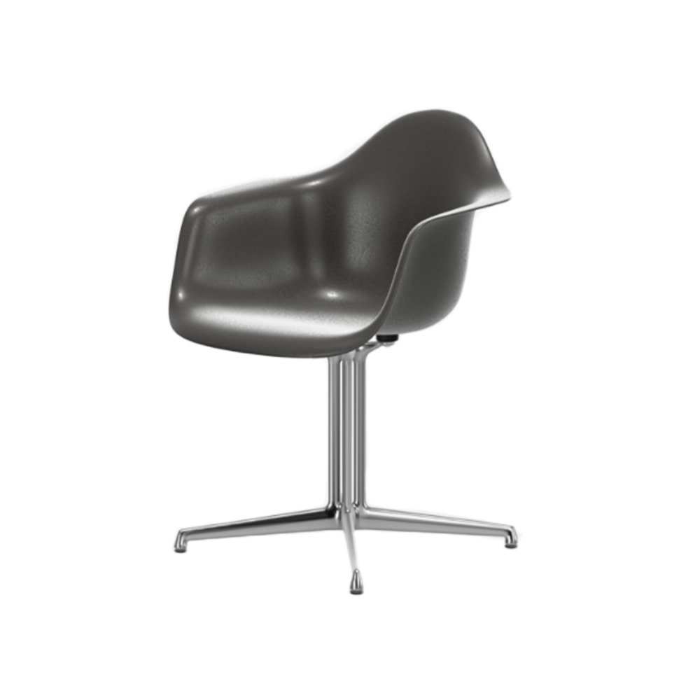 Eames Fiberglass Armchair DAL