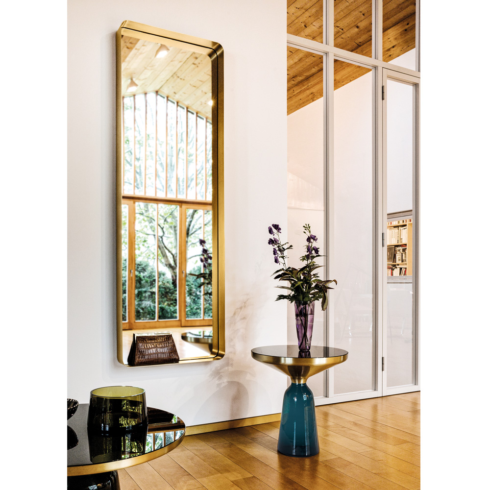 Classicon-Spiegel-Cypris-Messing-natur-Ambiente-1 Cypris Mirror eckig