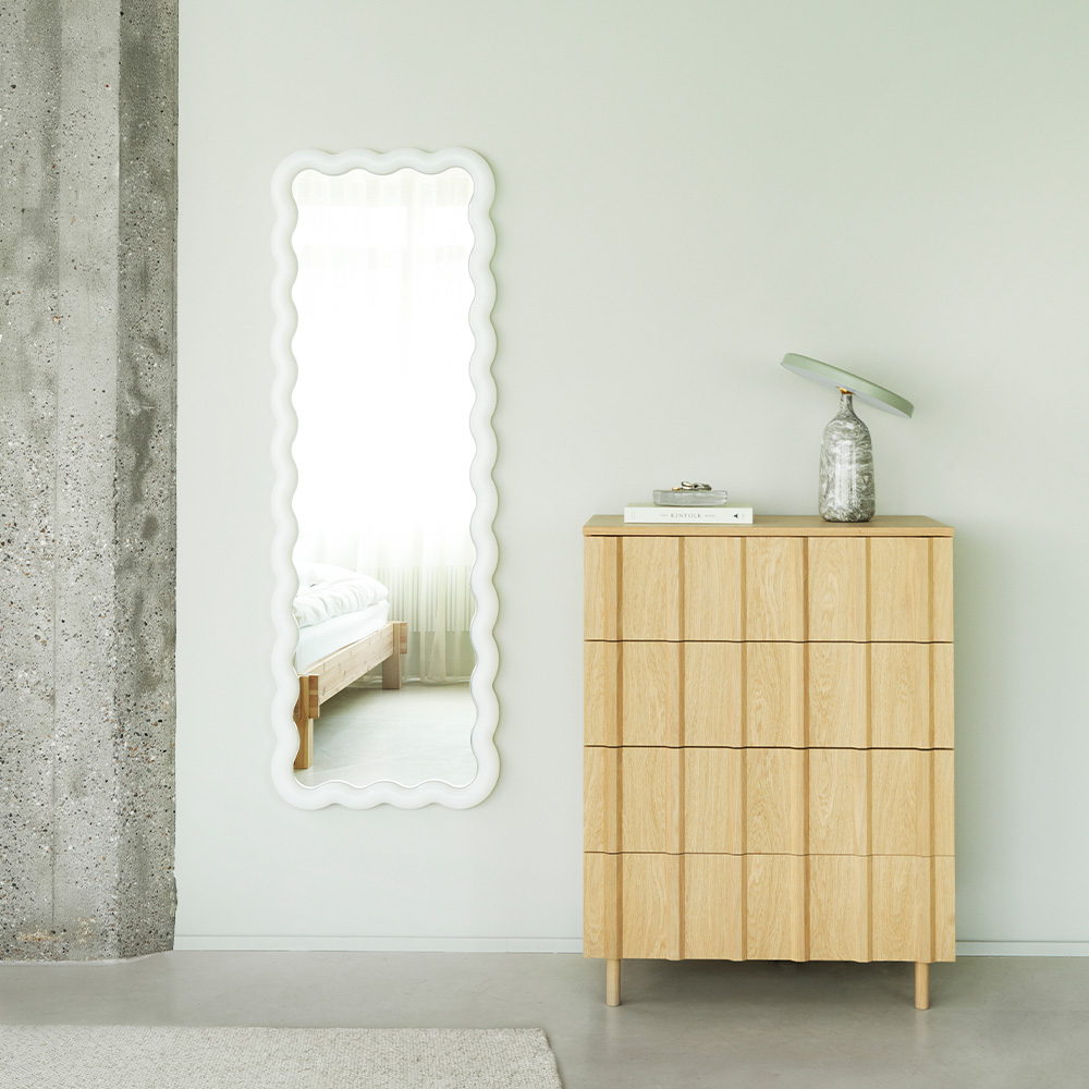 Rib Kommode mit Schubladen