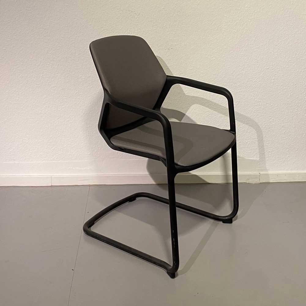 Metrik schwarz grau - Ausstellungsstück