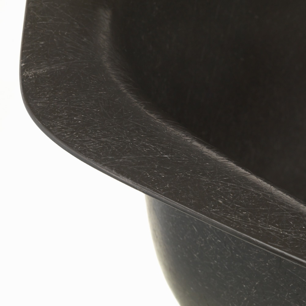 Eames Fiberglass Armchair RAR