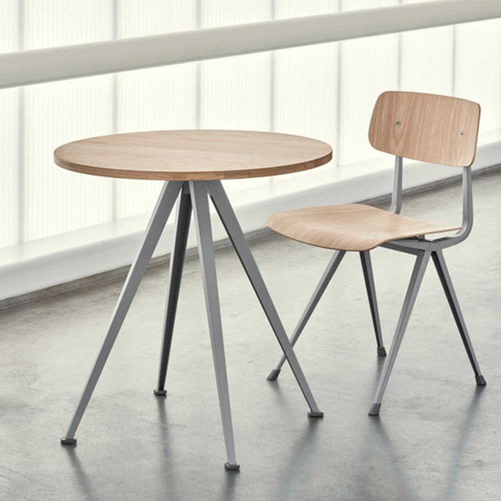 Pyramid Café Table 21