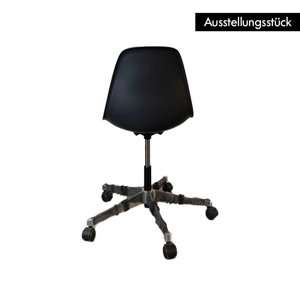 Eames Plastic Side Chair PSCC - Ausstellungsstück
