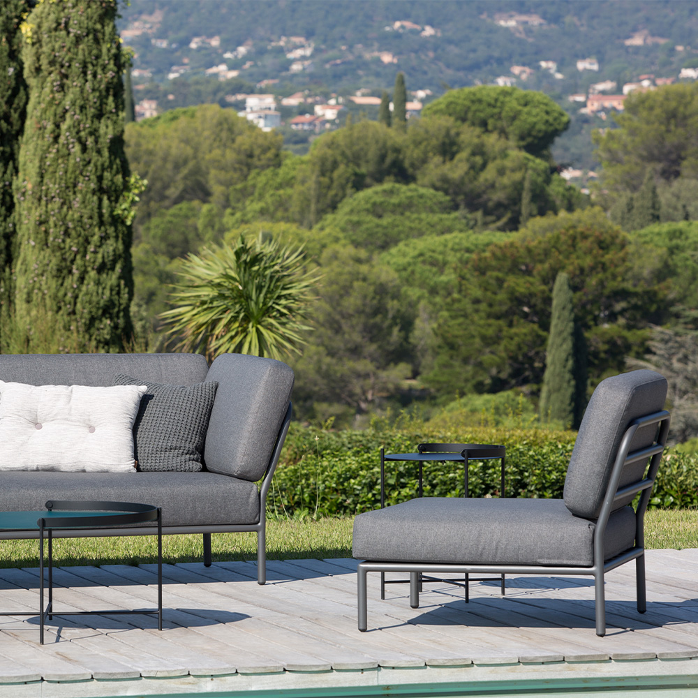 Level Outdoor Sofa