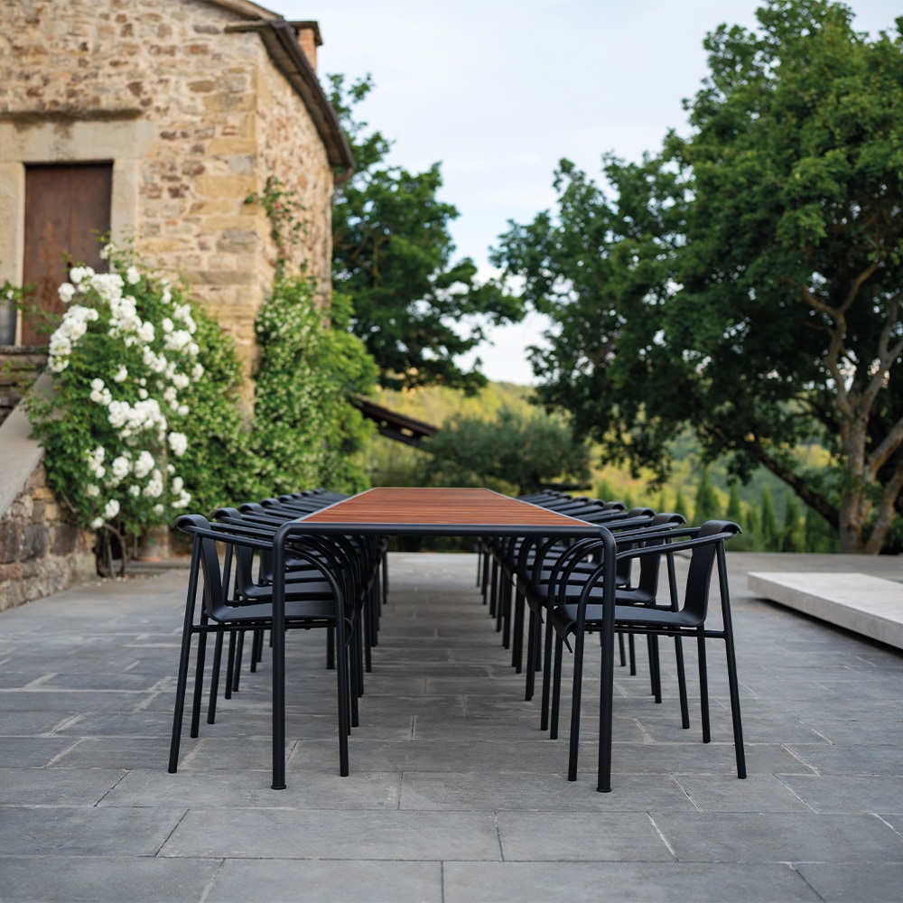 Avanti Dining Table Outdoor