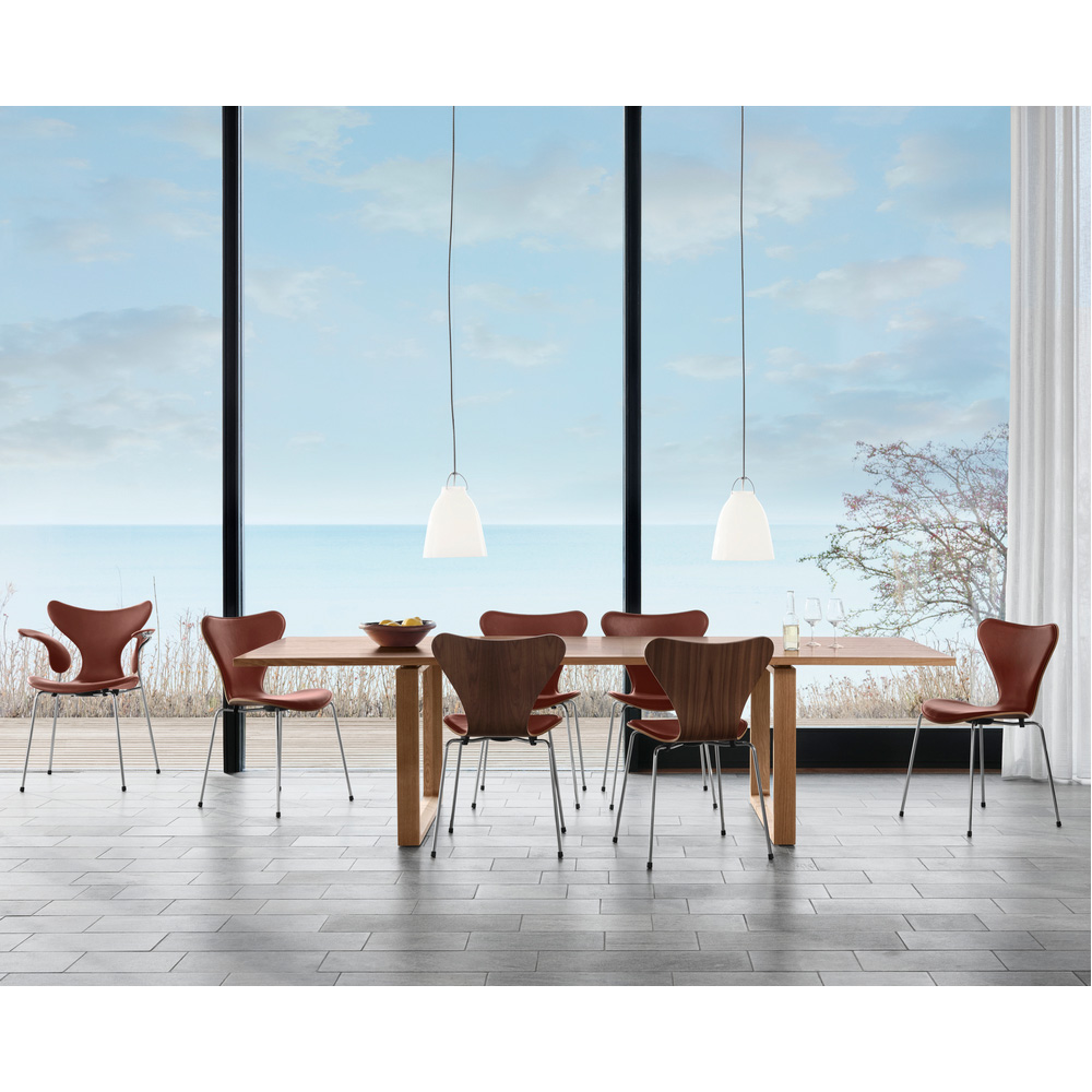 Essay Tisch - neue Größen