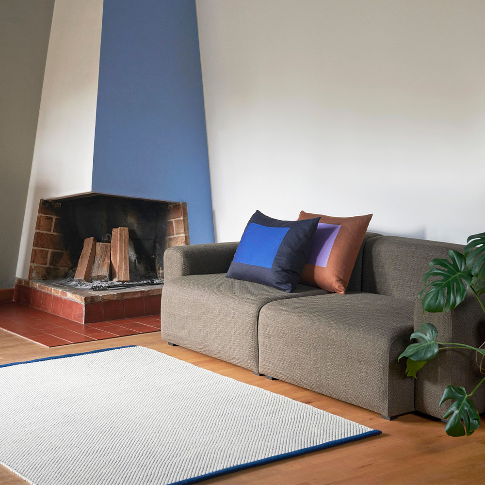 Bias Rug Tint Teppich