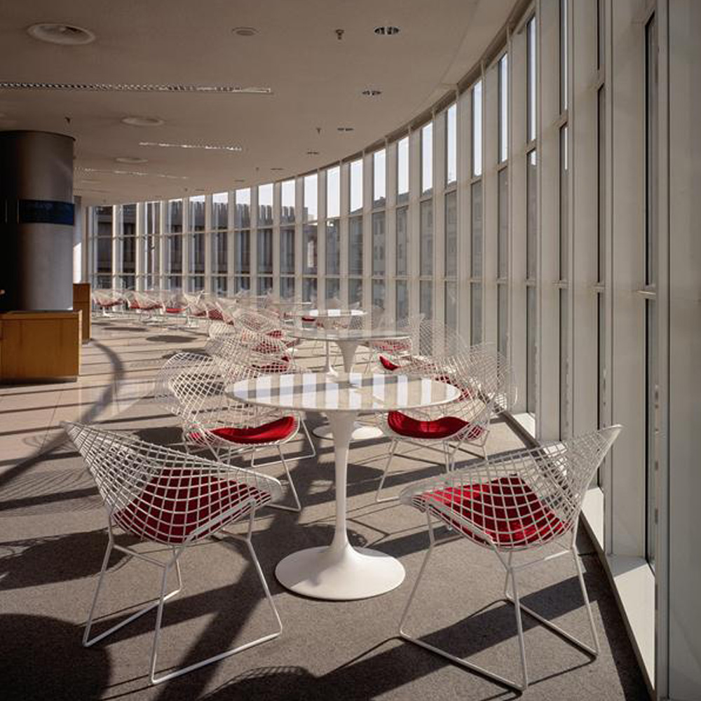 Bertoia Diamond Chair