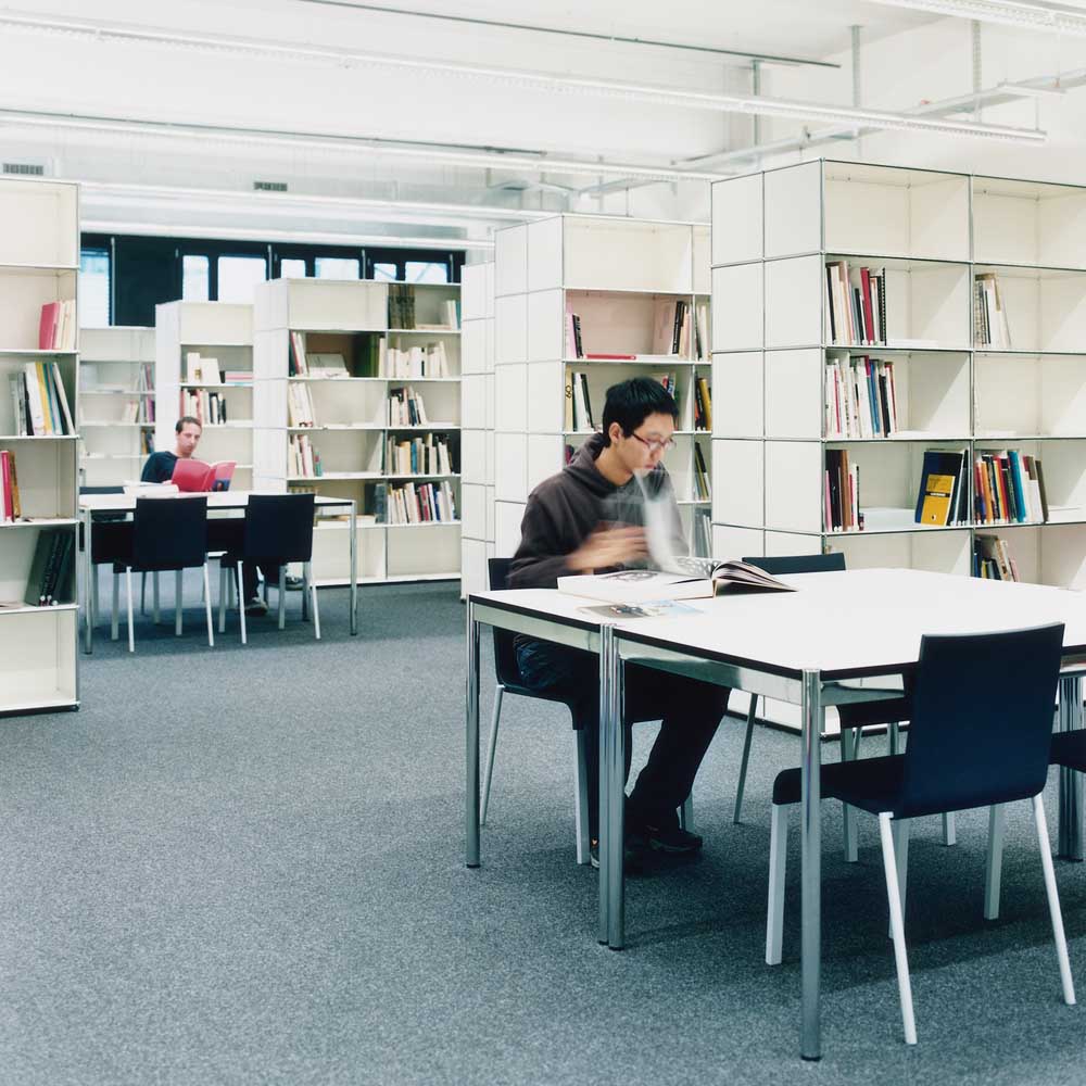 Tisch Haller