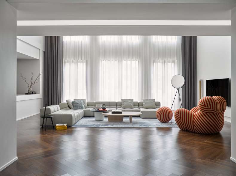 Tufty Time Dreisitzer mit Hocker