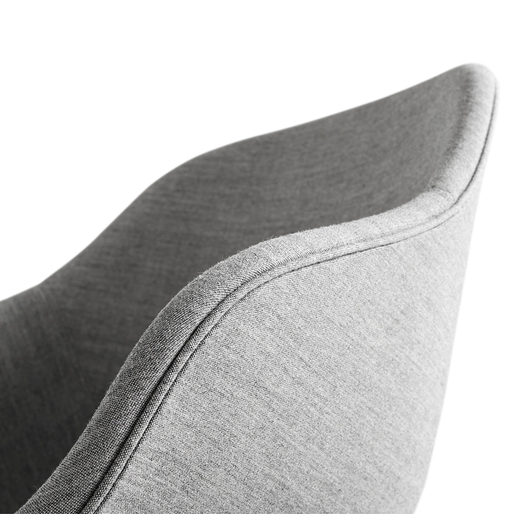 About a Chair AAC 121