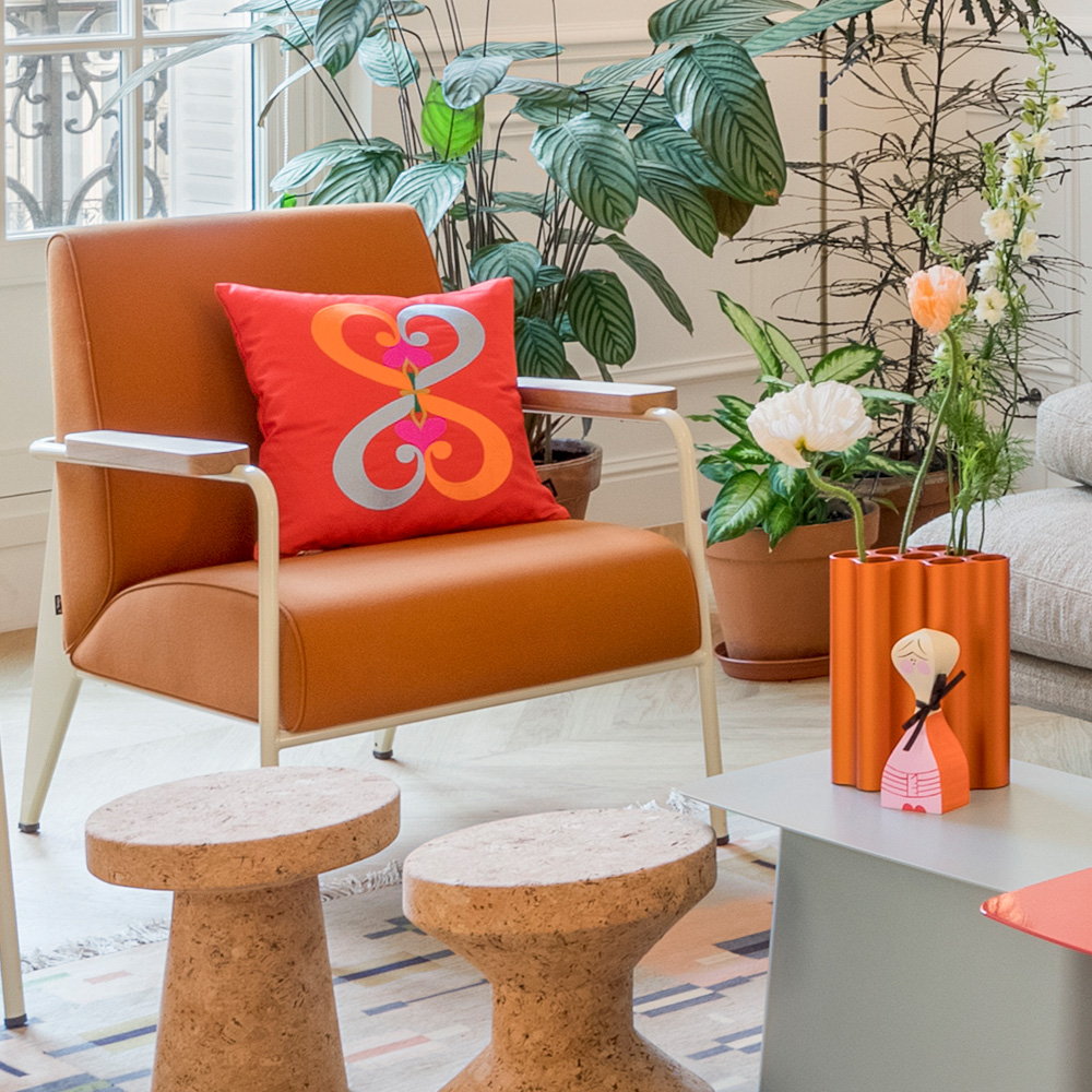 Embroidered Pillow Double Heart Kissen