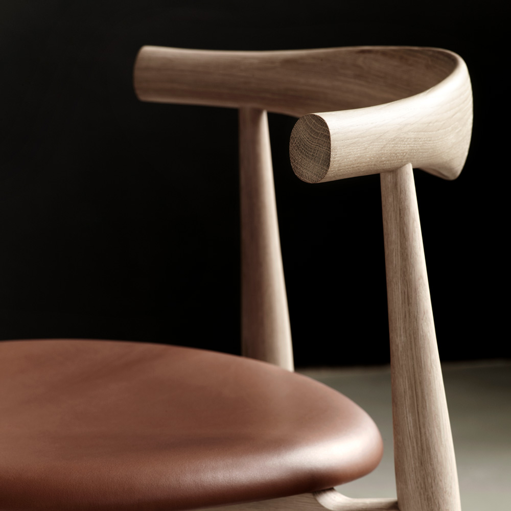 CH20 Elbow Chair